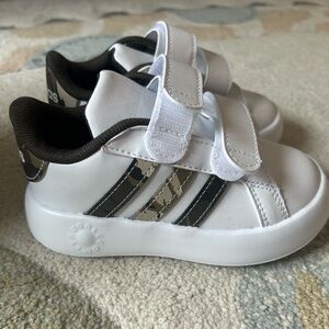 adidas Grand Court 2.0 CF I Shoe Box NWOT 8k